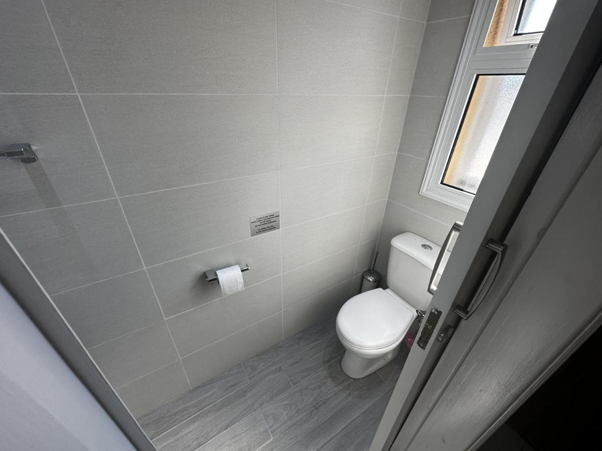 Paradeisos Is A Stunning 2-bed House In *